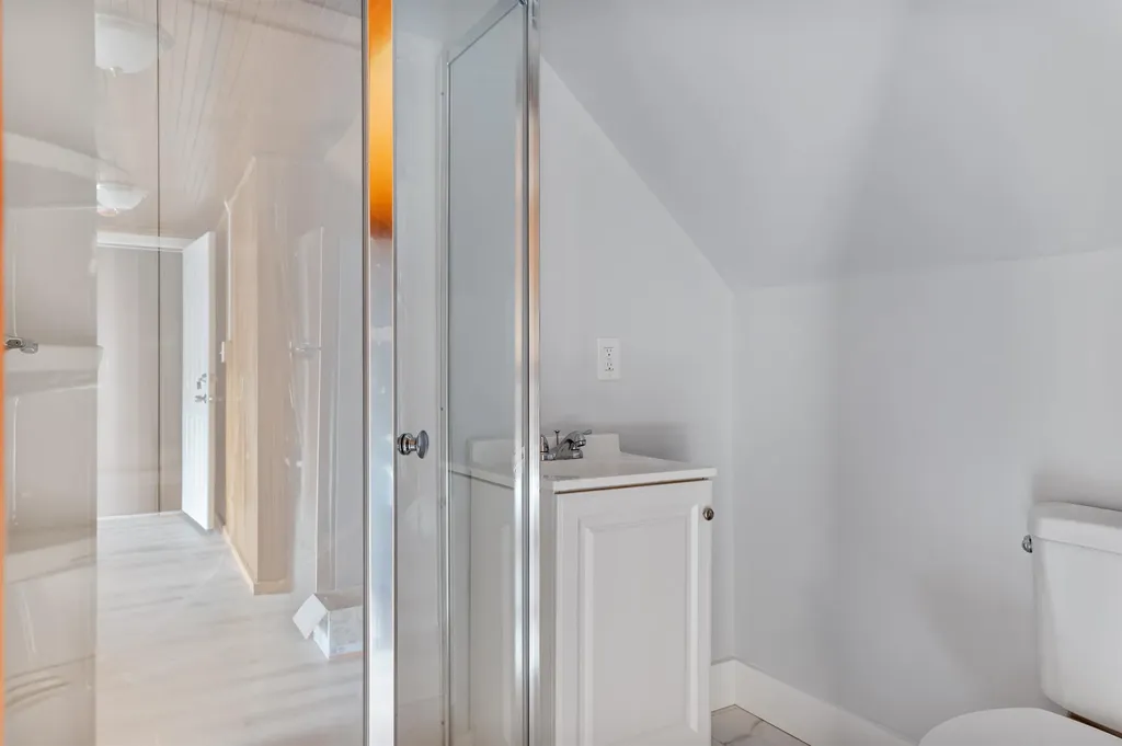 109 Pleasant Street Claremont NH 03743