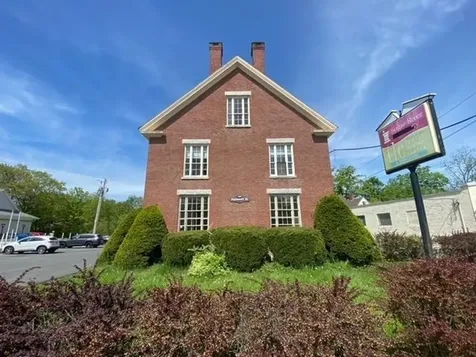 109 Pleasant Street Claremont NH 03743