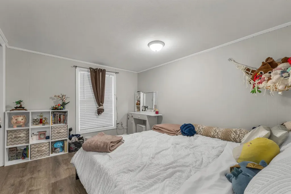 45 Crescent Lane Manchester NH 03109