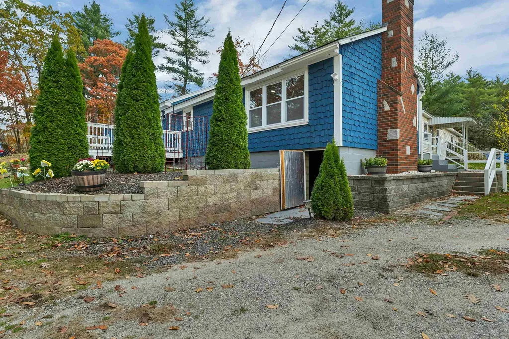 45 Crescent Lane Manchester NH 03109