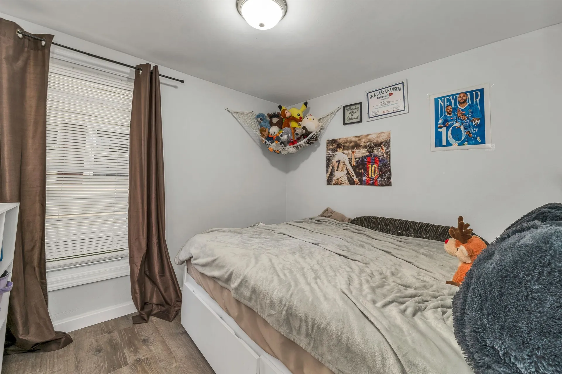 45 Crescent Lane Manchester NH 03109