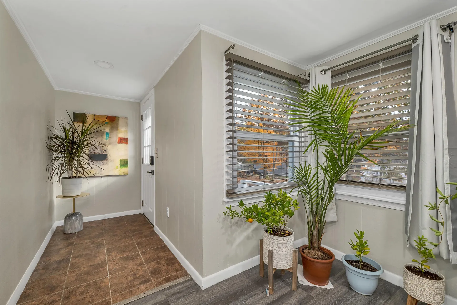 45 Crescent Lane Manchester NH 03109