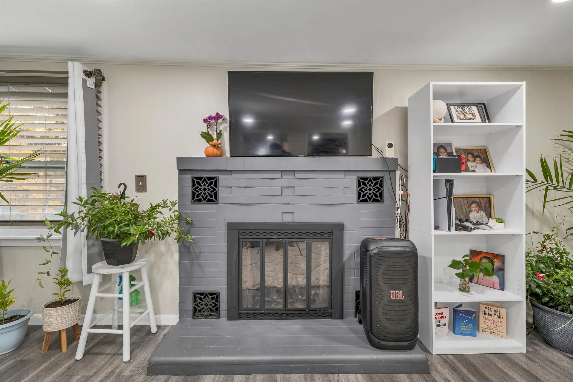 45 Crescent Lane Manchester NH 03109