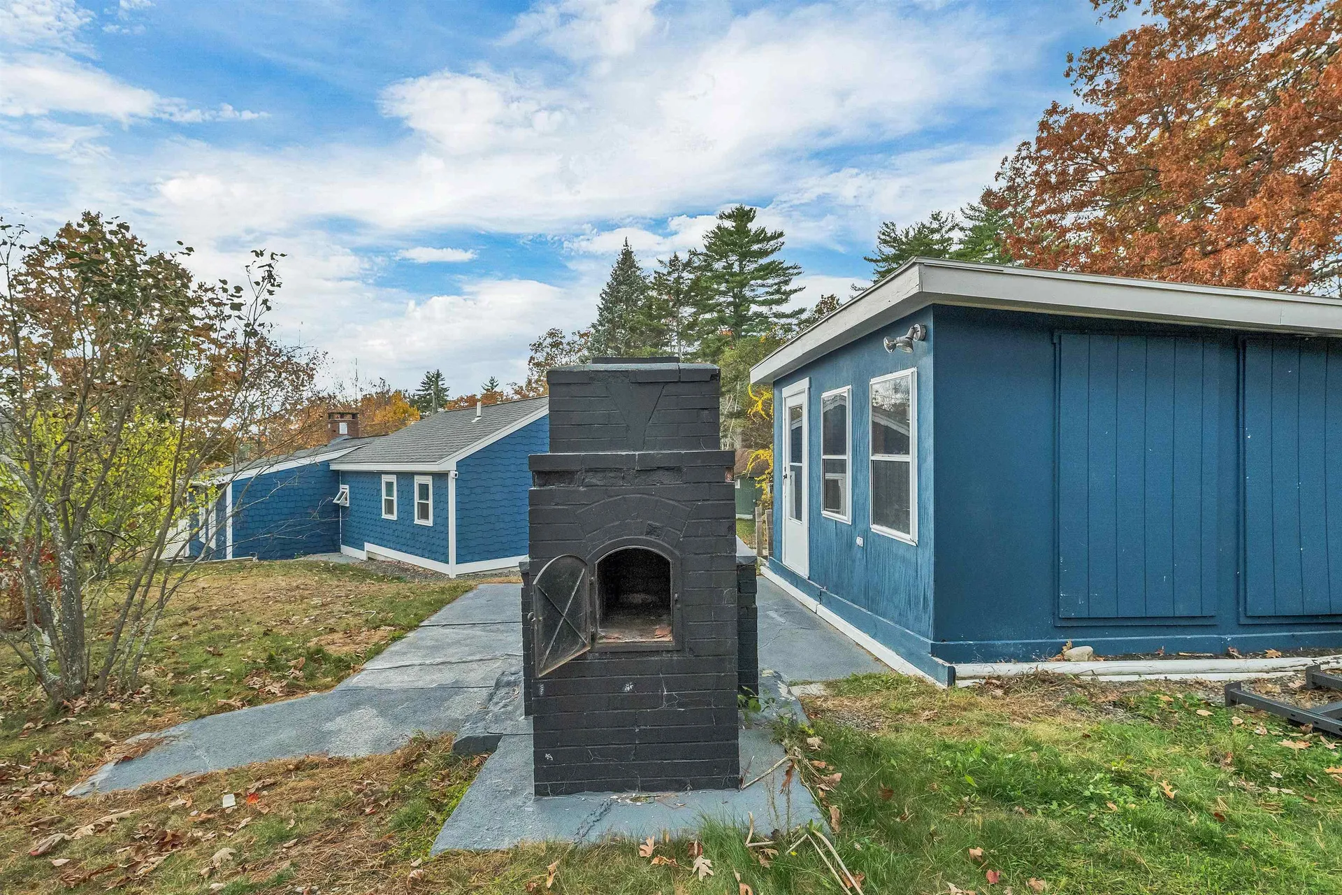 45 Crescent Lane Manchester NH 03109