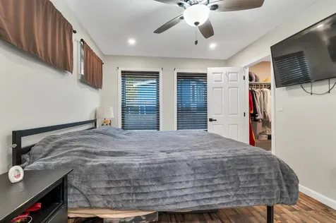 45 Crescent Lane Manchester NH 03109