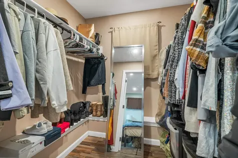 45 Crescent Lane Manchester NH 03109