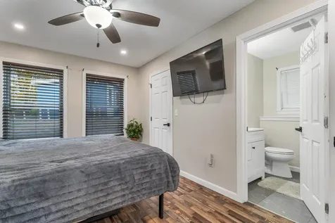 45 Crescent Lane Manchester NH 03109