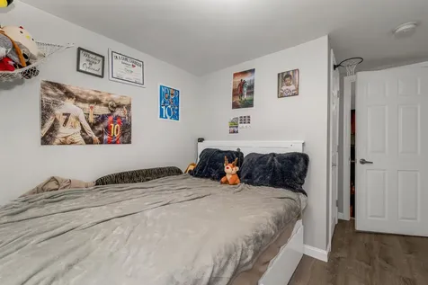 45 Crescent Lane Manchester NH 03109