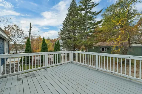 45 Crescent Lane Manchester NH 03109