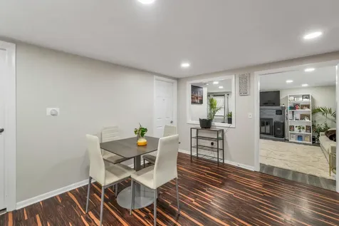 45 Crescent Lane Manchester NH 03109