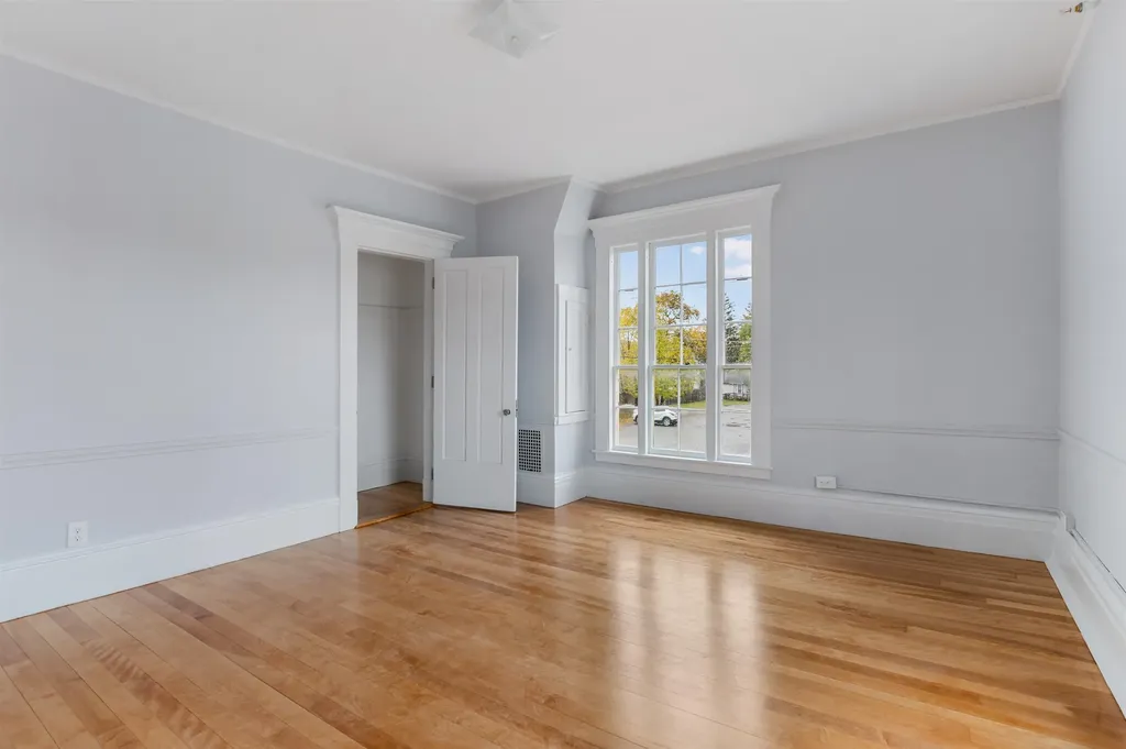 109 Pleasant Street Claremont NH 03743