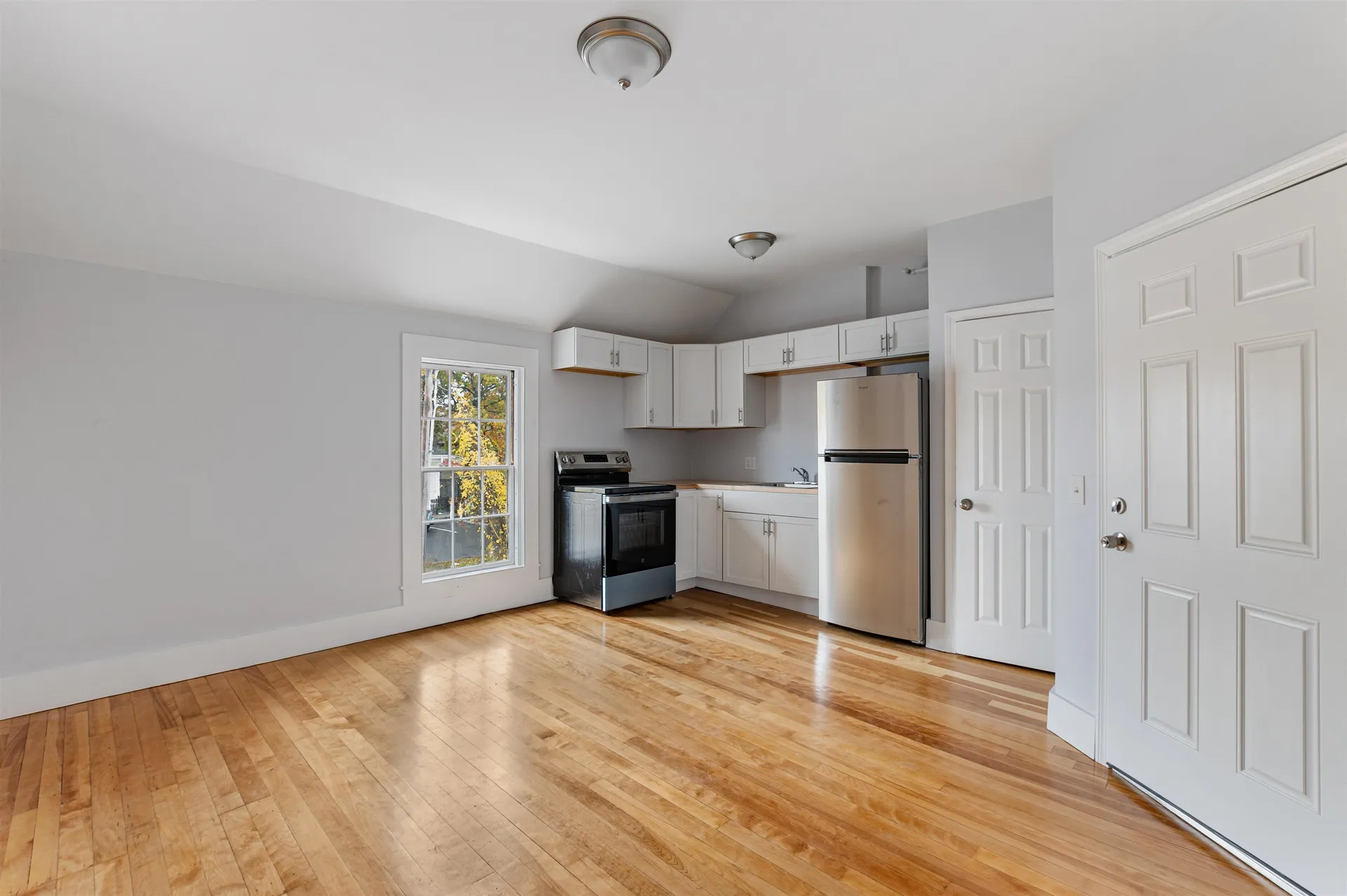 109 Pleasant Street Claremont NH 03743