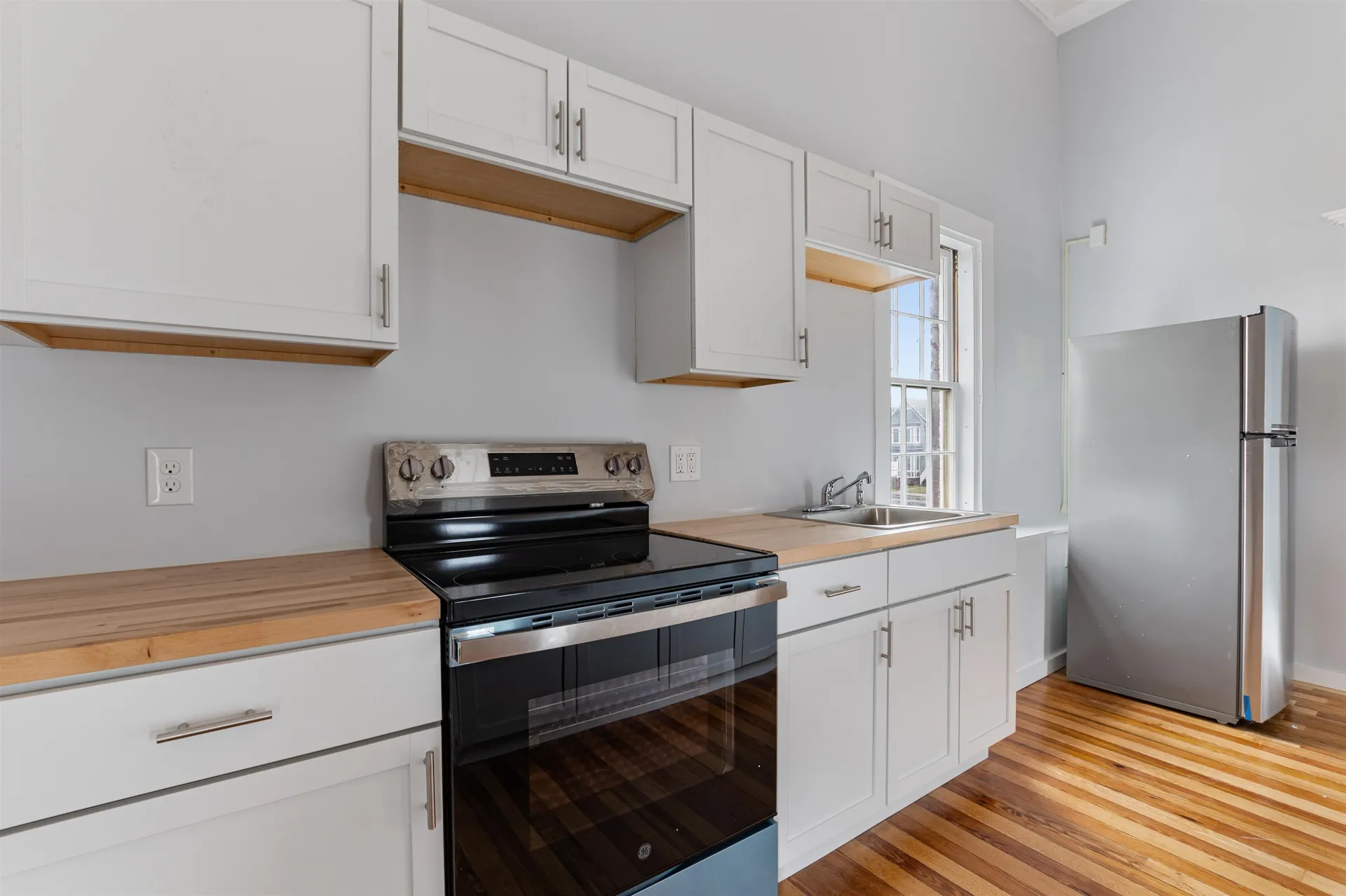 109 Pleasant Street Claremont NH 03743