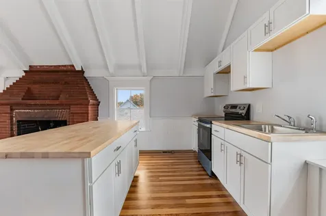 109 Pleasant Street Claremont NH 03743