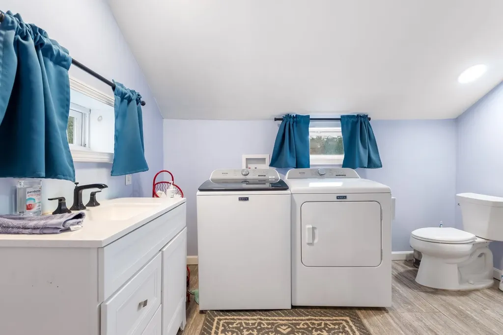 237 2nd Nh Turnpike Hillsborough NH 03244