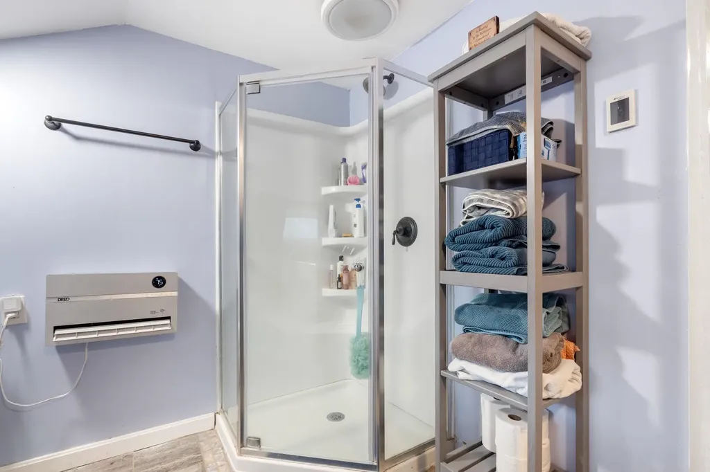 237 2nd Nh Turnpike Hillsborough NH 03244