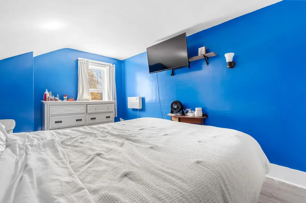 237 2nd Nh Turnpike Hillsborough NH 03244