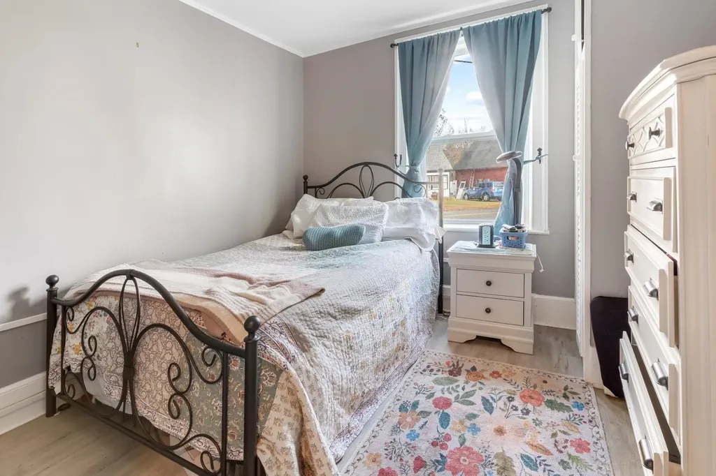 237 2nd Nh Turnpike Hillsborough NH 03244