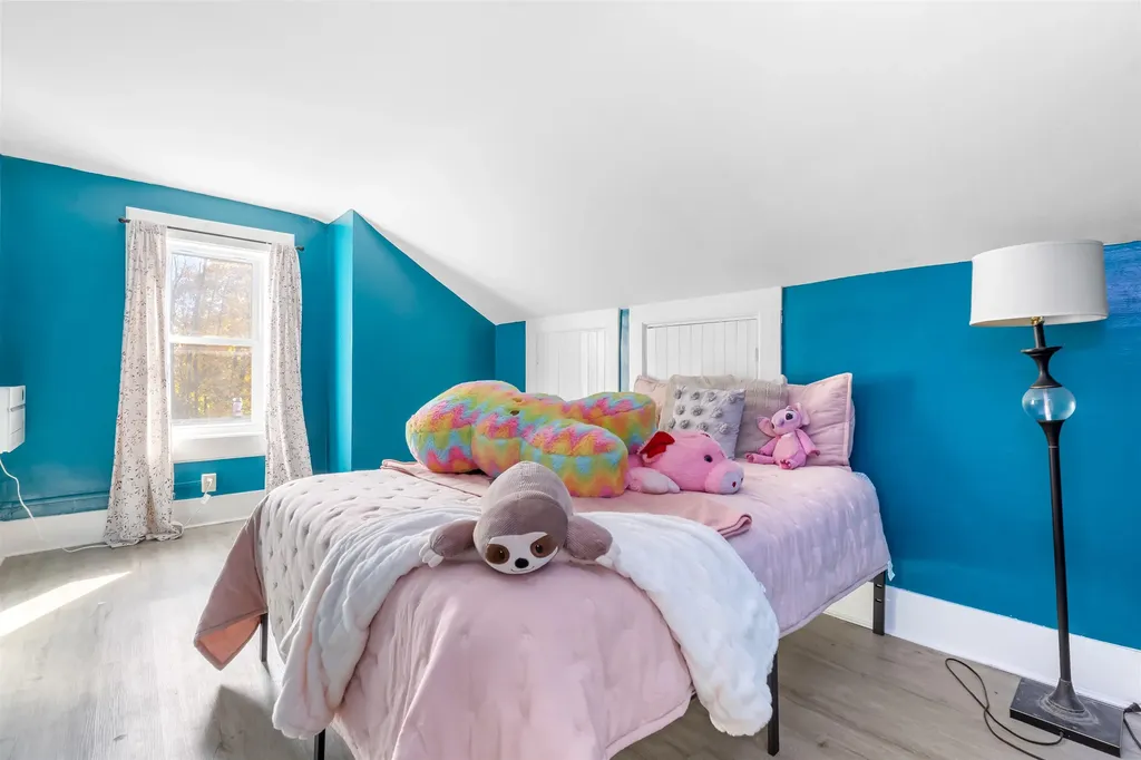 237 2nd Nh Turnpike Hillsborough NH 03244