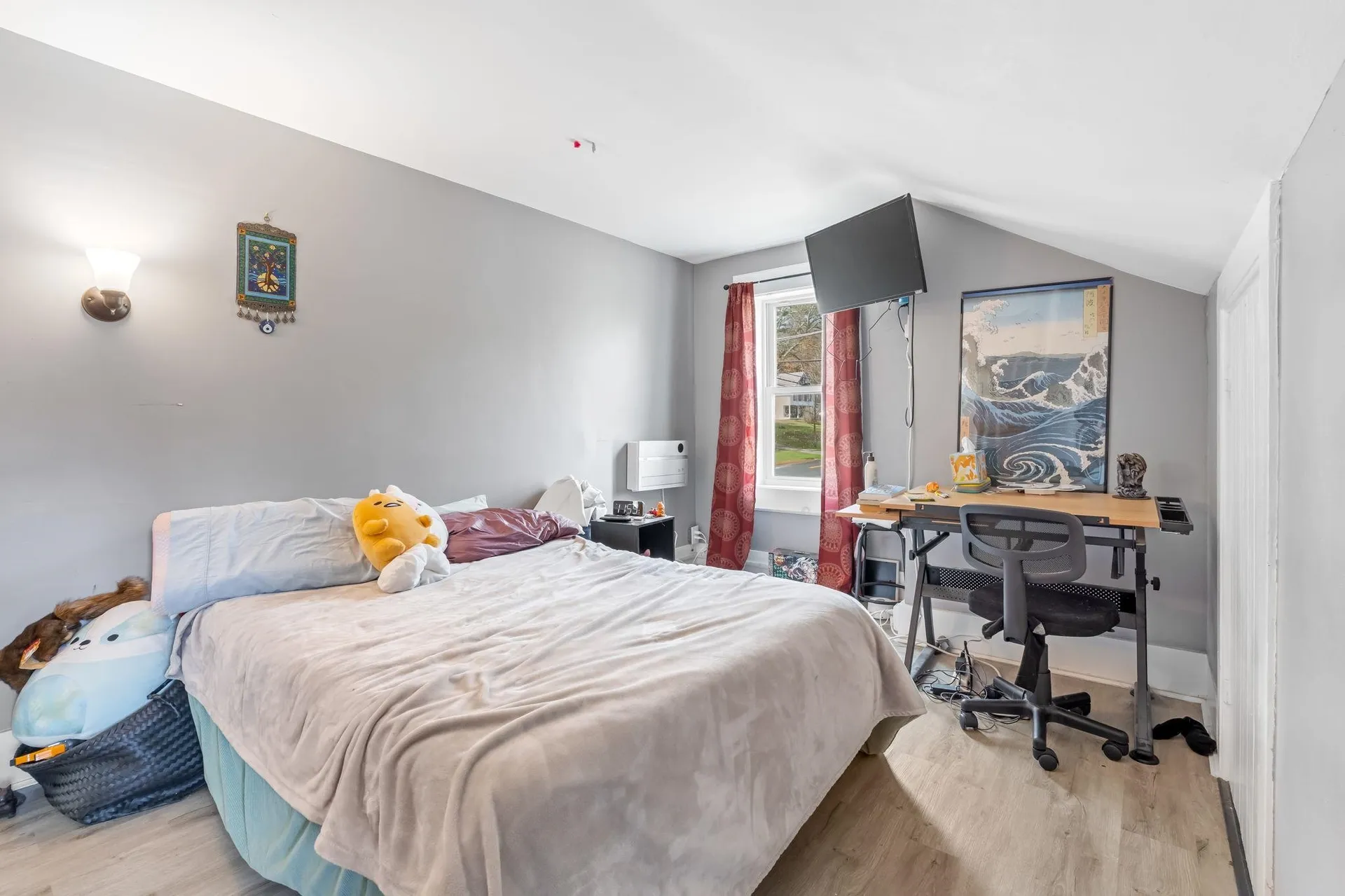 237 2nd Nh Turnpike Hillsborough NH 03244