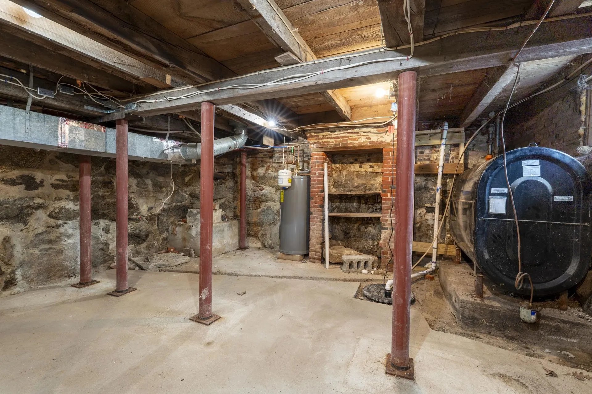 237 2nd Nh Turnpike Hillsborough NH 03244