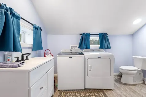 237 2nd Nh Turnpike Hillsborough NH 03244