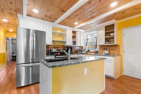 237 2nd Nh Turnpike Hillsborough NH 03244