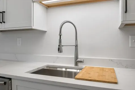 26-3 Regency Circle Kittery ME 03904