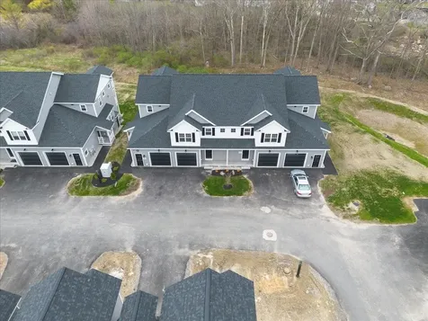 26-3 Regency Circle Kittery ME 03904