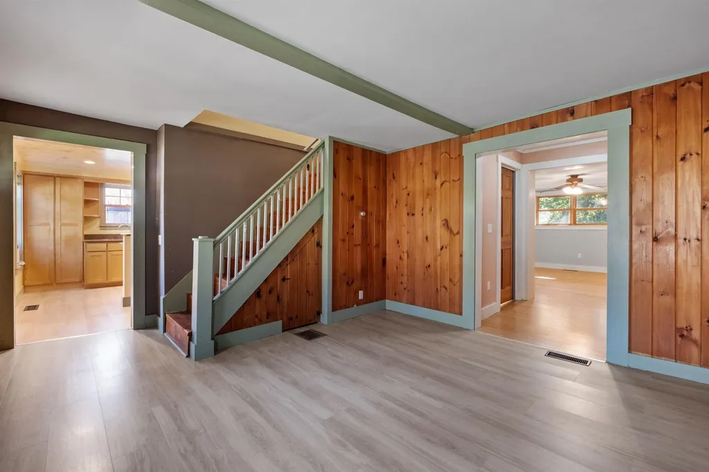 5887 Vt Route 5 S Newbury VT 05051