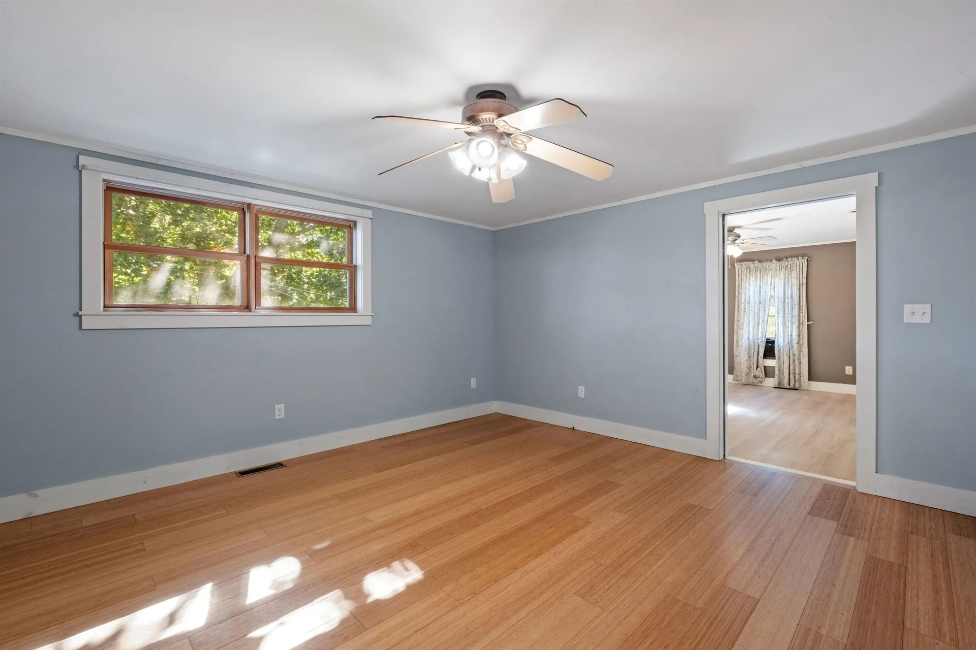 5887 Vt Route 5 S Newbury VT 05051