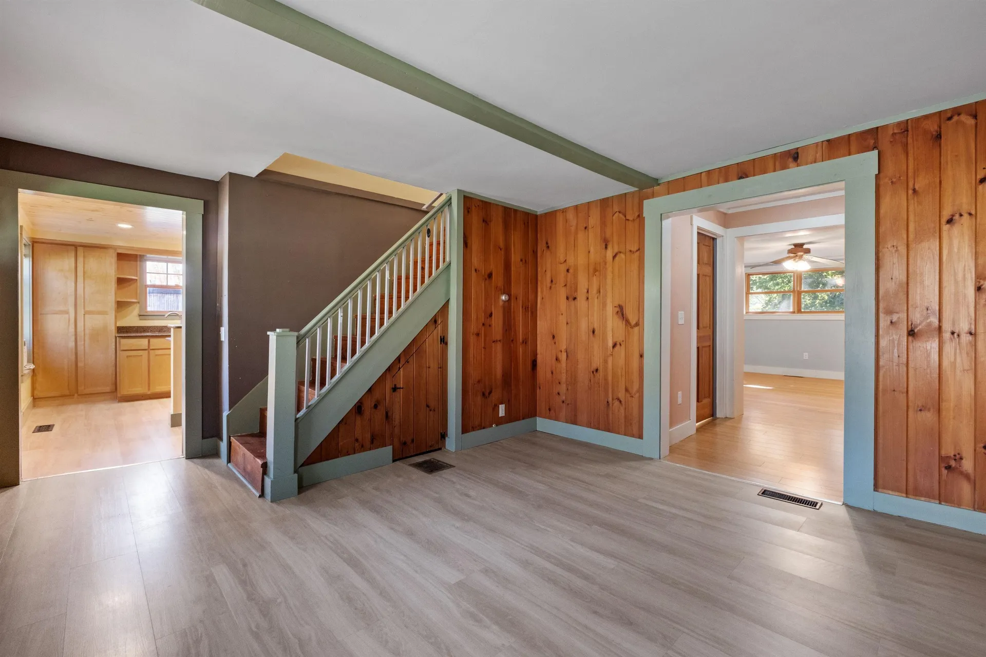 5887 Vt Route 5 S Newbury VT 05051