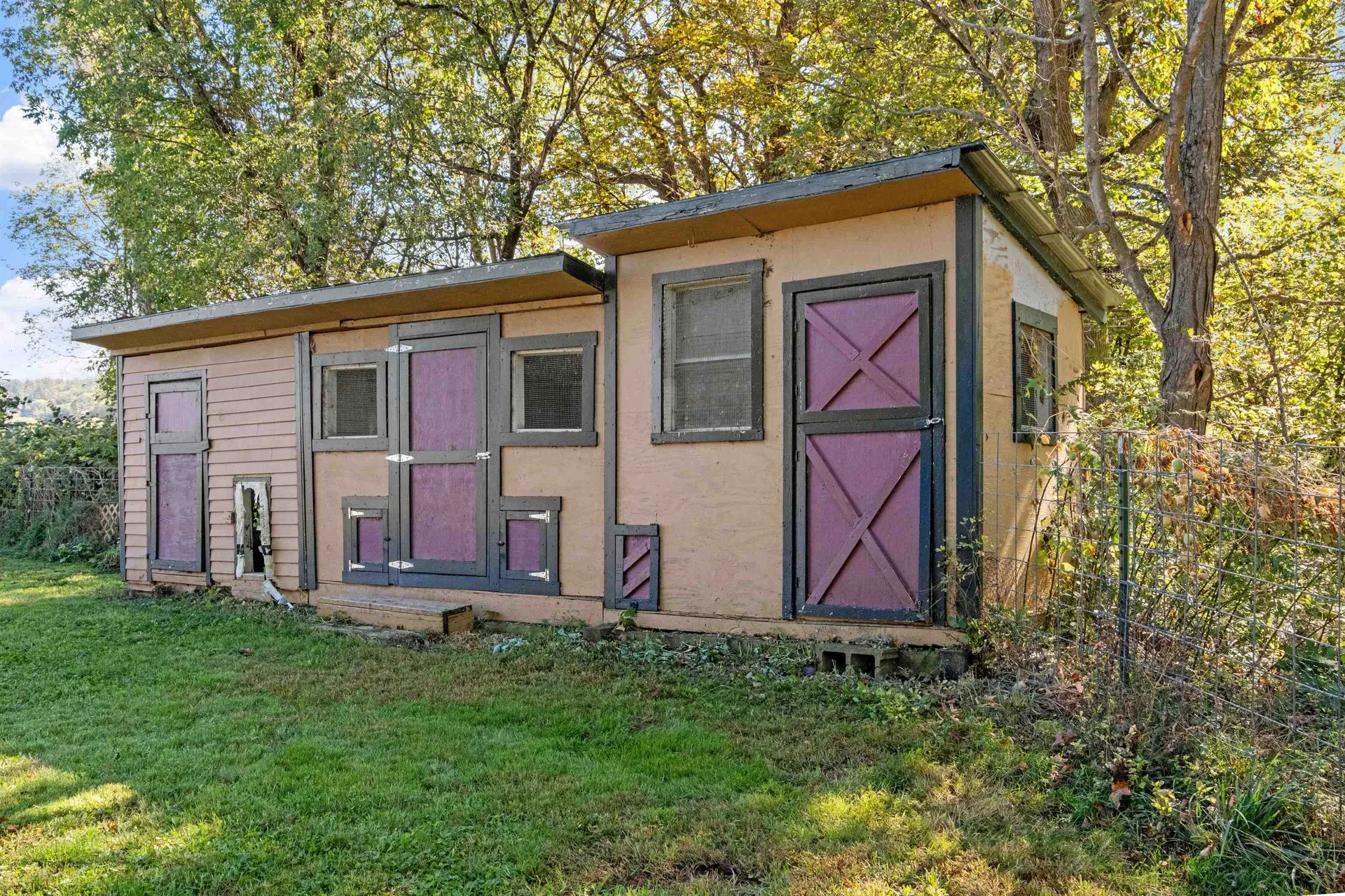 5887 Vt Route 5 S Newbury VT 05051