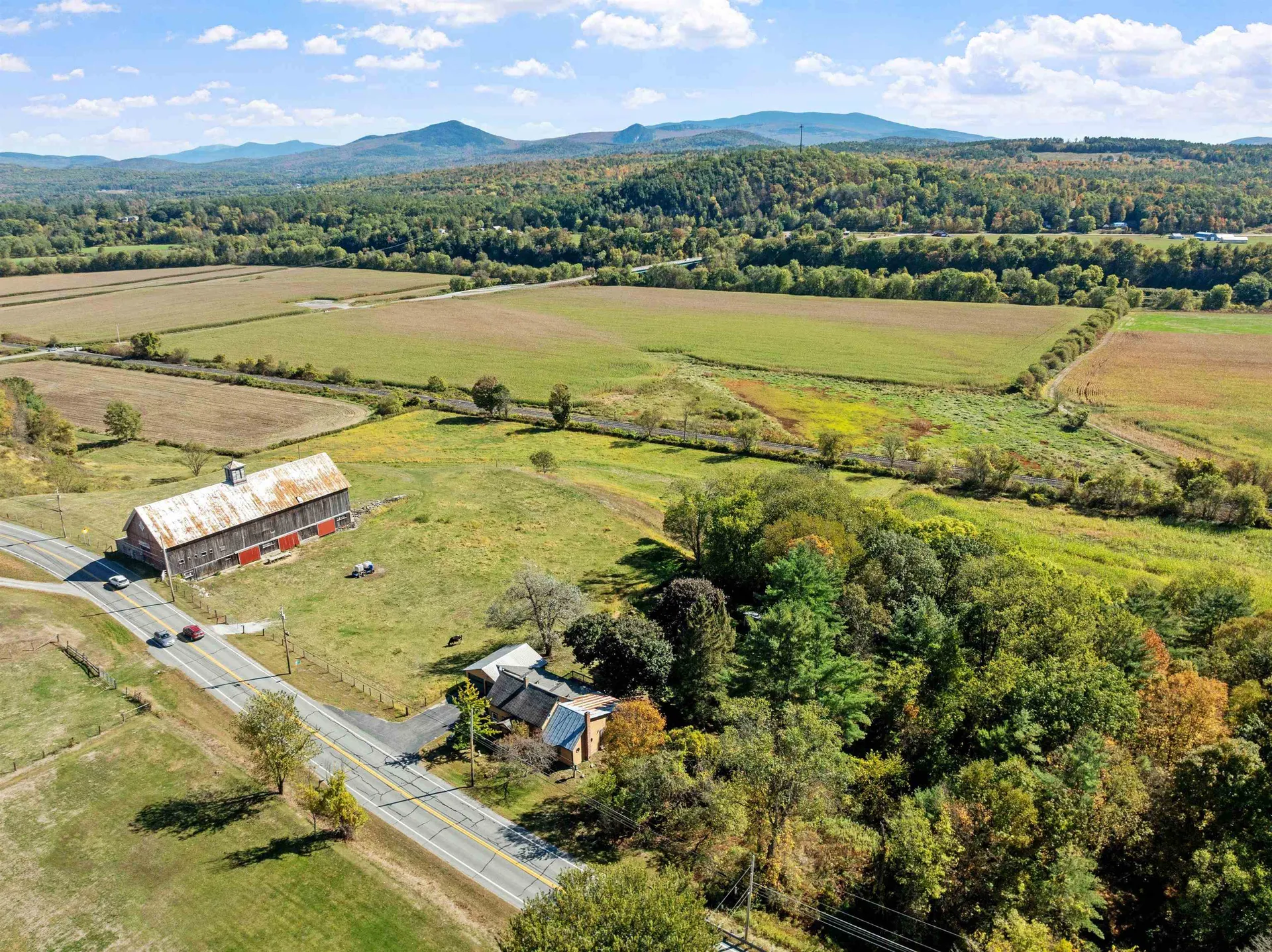 5887 Vt Route 5 S Newbury VT 05051