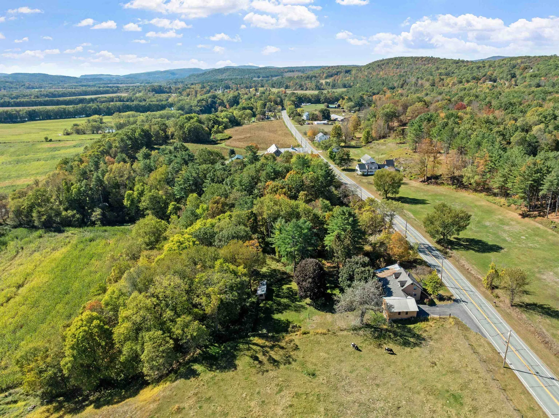 5887 Vt Route 5 S Newbury VT 05051