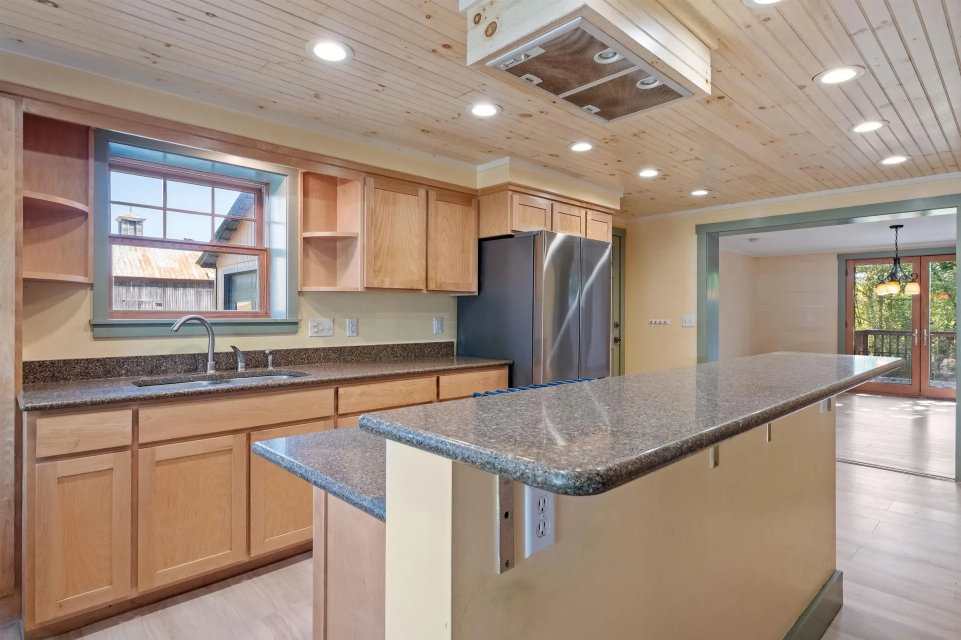 5887 Vt Route 5 S Newbury VT 05051