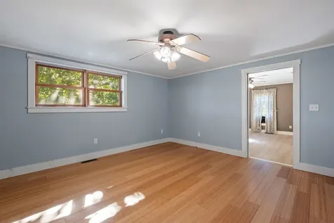 5887 Vt Route 5 S Newbury VT 05051