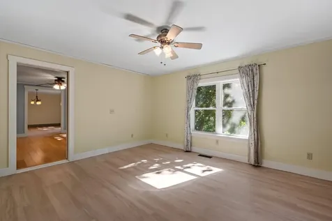 5887 Vt Route 5 S Newbury VT 05051