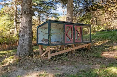 5887 Vt Route 5 S Newbury VT 05051