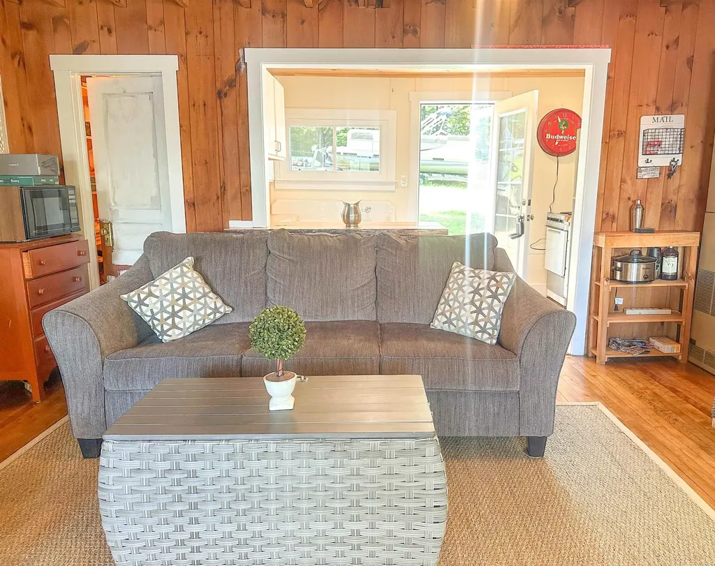 7 Jennings Lane Hubbardton VT 05735