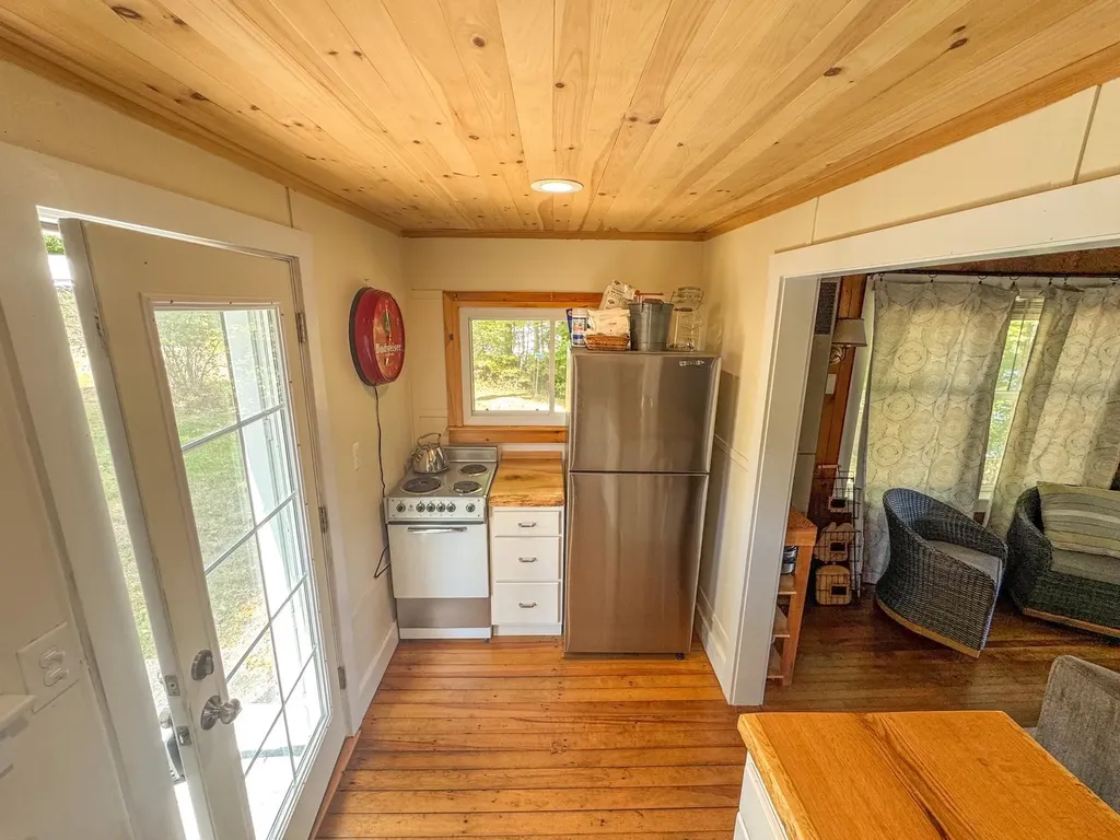 7 Jennings Lane Hubbardton VT 05735