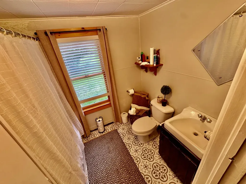 7 Jennings Lane Hubbardton VT 05735