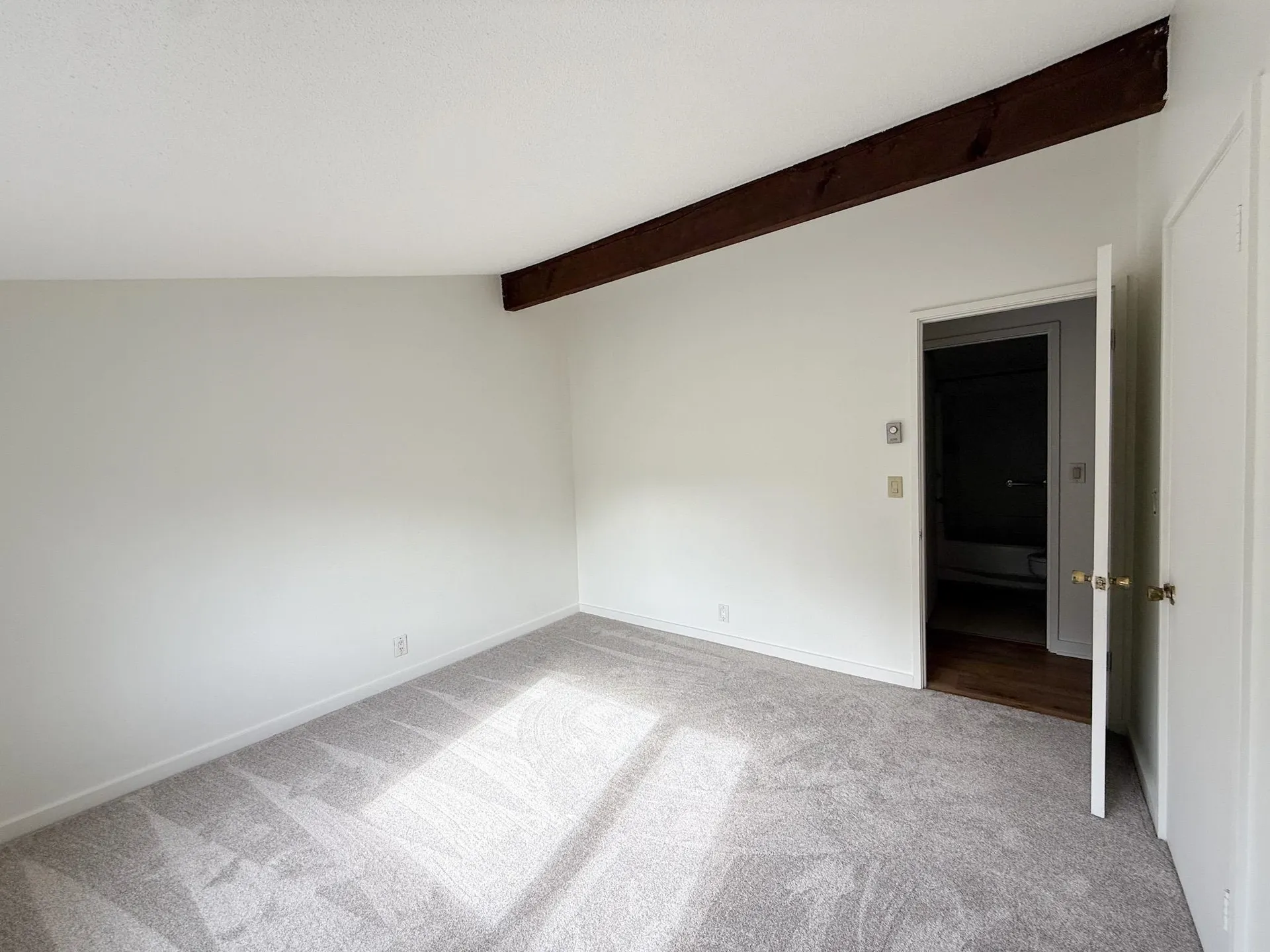 126 Brook Hollow Hanover NH 03755