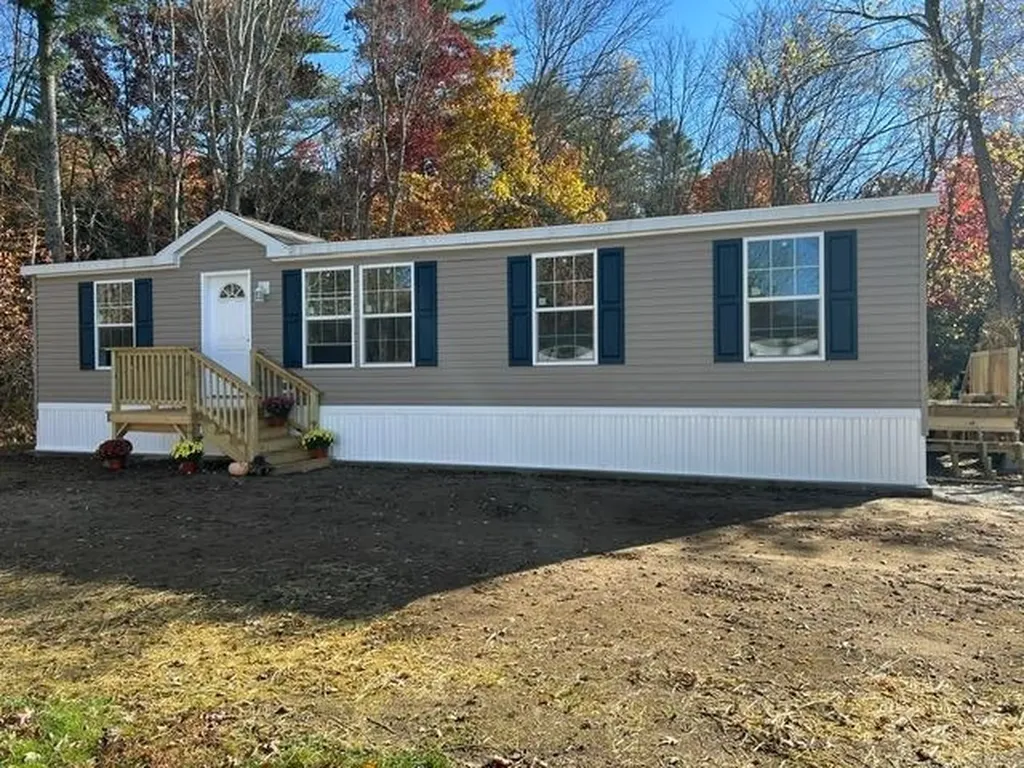 11 Presidential Drive Allenstown NH 03275