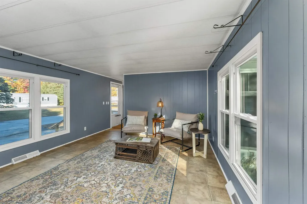 28 Brooks Road Extension Seabrook NH 03874