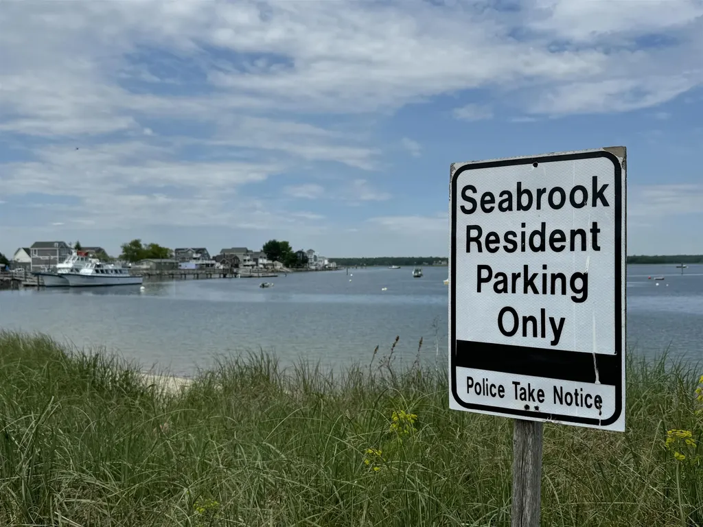 28 Brooks Road Extension Seabrook NH 03874