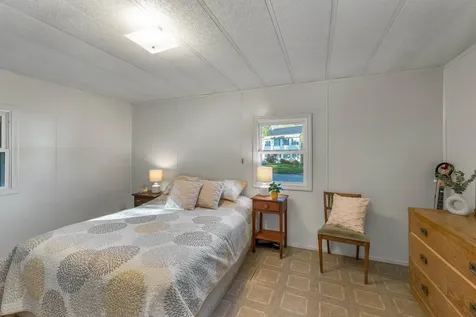 28 Brooks Road Extension Seabrook NH 03874