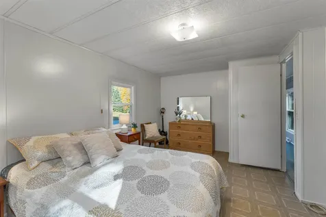 28 Brooks Road Extension Seabrook NH 03874