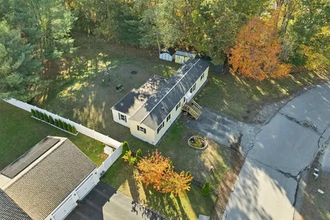 28 Brooks Road Extension Seabrook NH 03874