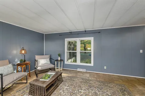 28 Brooks Road Extension Seabrook NH 03874